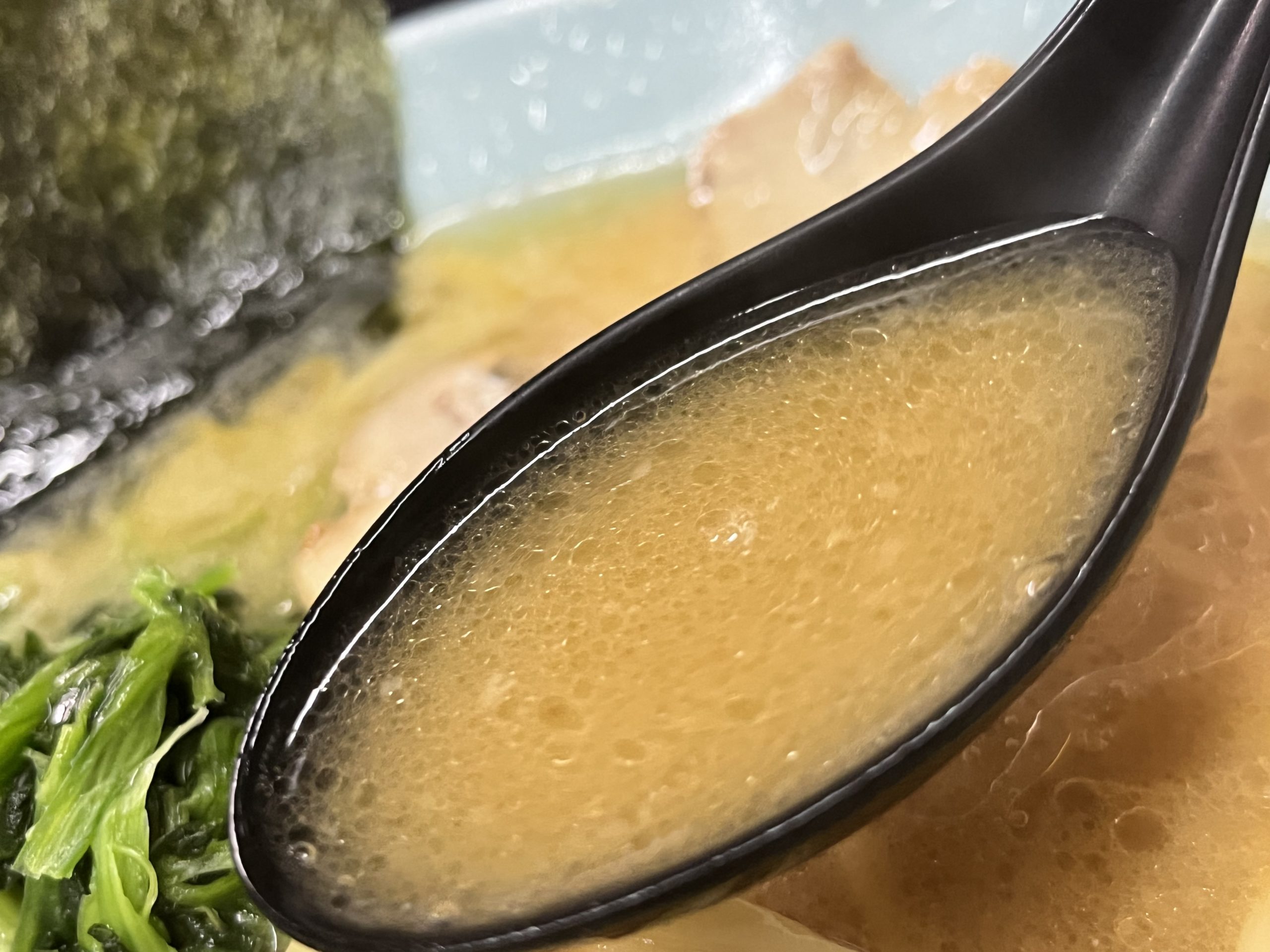 濃厚豚骨スープ